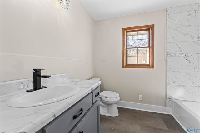 2329 County Road 1428, Vinemont, AL 35179