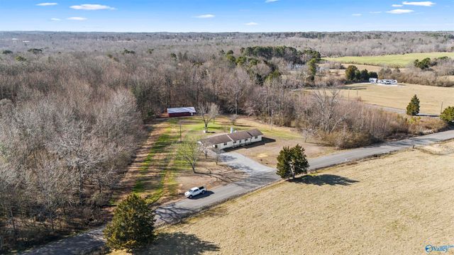 2329 County Road 1428, Vinemont, AL 35179