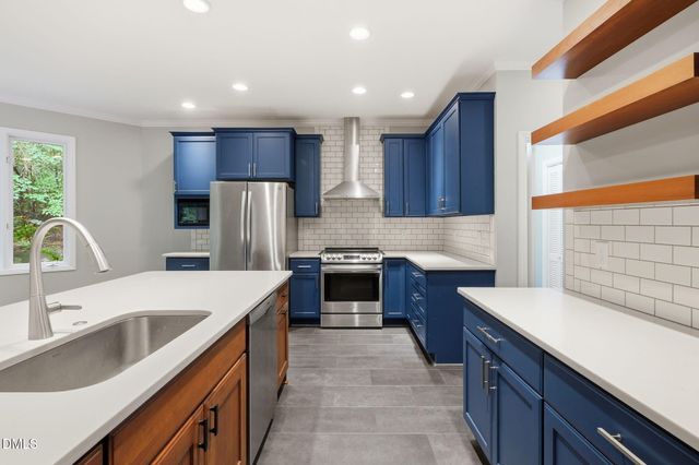 121 Waverly Forest Lane, Chapel Hill, NC 27516
