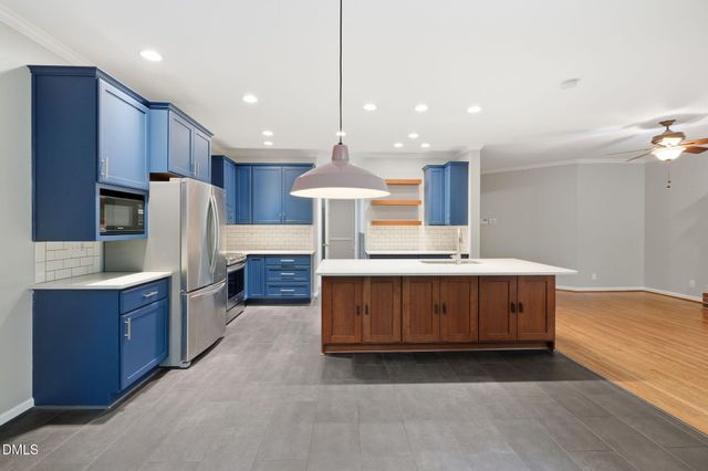 121 Waverly Forest Lane, Chapel Hill, NC 27516