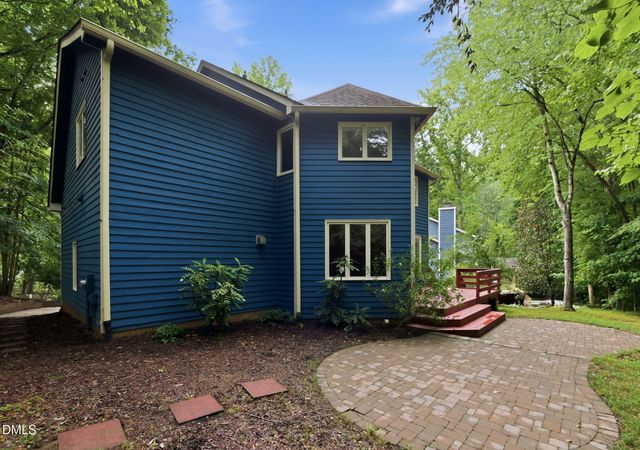 121 Waverly Forest Lane, Chapel Hill, NC 27516