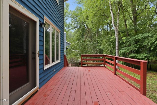 121 Waverly Forest Lane, Chapel Hill, NC 27516