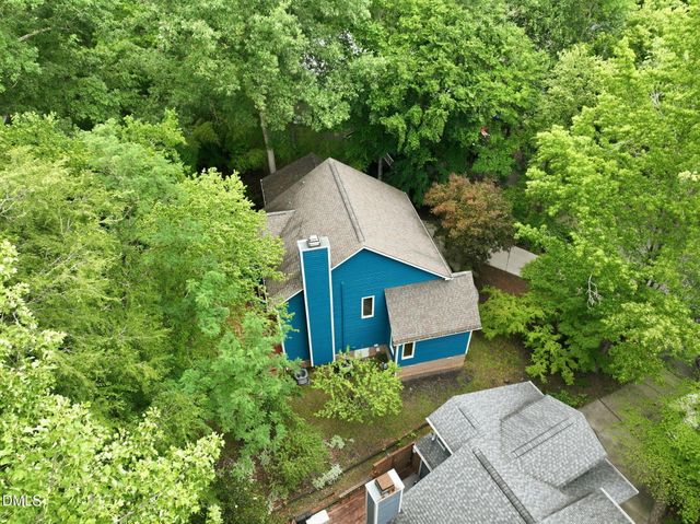 121 Waverly Forest Lane, Chapel Hill, NC 27516