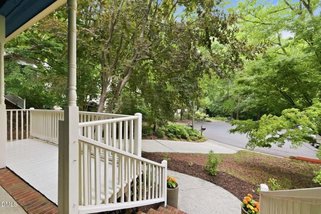 121 Waverly Forest Lane, Chapel Hill, NC 27516