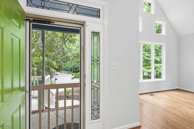 121 Waverly Forest Lane, Chapel Hill, NC 27516