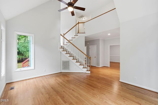 121 Waverly Forest Lane, Chapel Hill, NC 27516