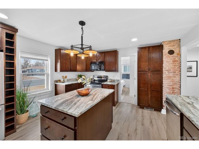 1948 Wabash St, Denver, CO 80220