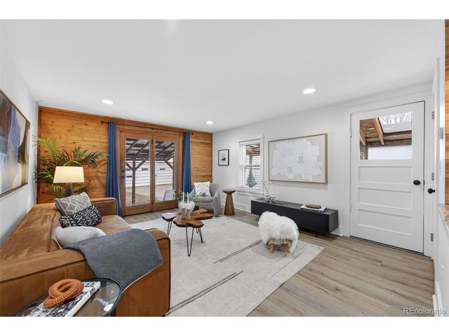 1948 Wabash St, Denver, CO 80220