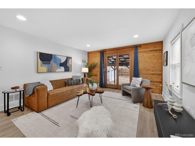 1948 Wabash St, Denver, CO 80220