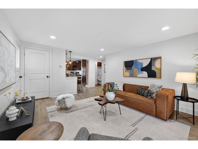 1948 Wabash St, Denver, CO 80220