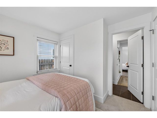 1948 Wabash St, Denver, CO 80220