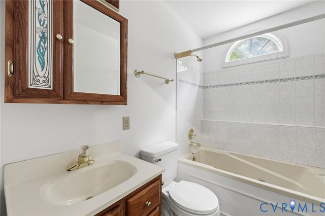 12111 Auger Ln, Midlothian, VA 23113