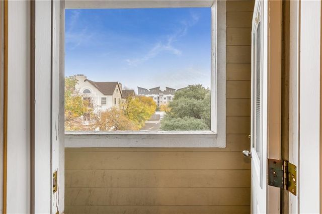 2510 San Gabriel ST 305, Austin, TX 78705