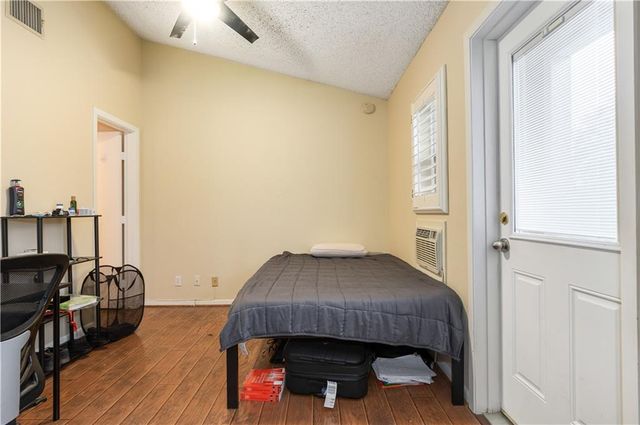 2510 San Gabriel ST 305, Austin, TX 78705