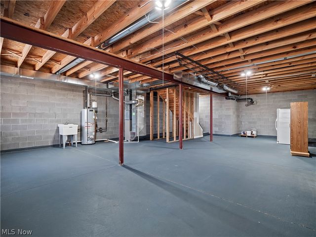 7770 Arbor Way, Parma, OH 44134