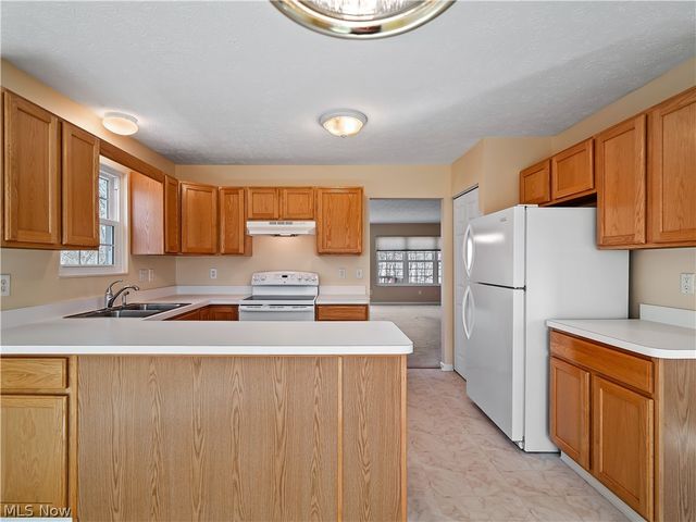 7770 Arbor Way, Parma, OH 44134