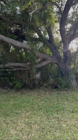 140 Albatross Road, Rotonda West, FL 33947