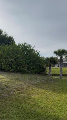140 Albatross Road, Rotonda West, FL 33947