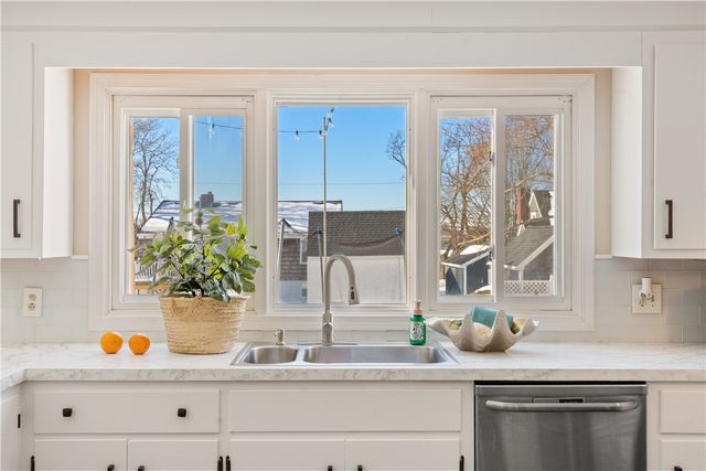 11 O'Donnell Road, Middletown, RI 02842