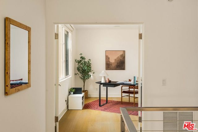 2203 Ocean Avenue 106, Santa Monica, CA 90405