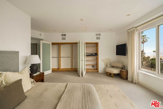 2203 Ocean Avenue 106, Santa Monica, CA 90405