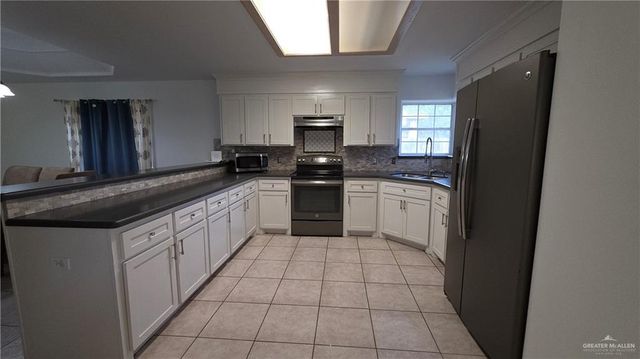 2014 N Northgate Circle, Weslaco, TX 78599