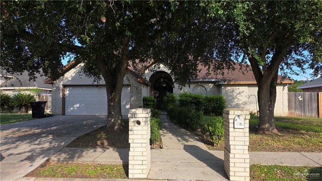 2014 N Northgate Circle, Weslaco, TX 78599