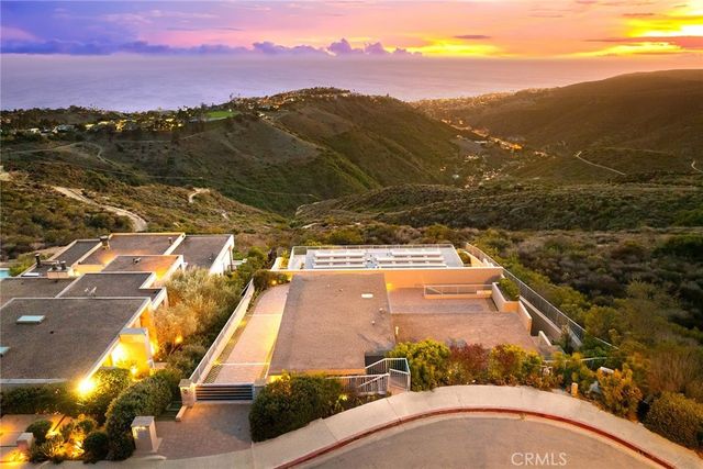 3355 Alta Laguna Boulevard, Laguna Beach, CA 92651