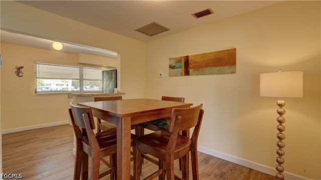 5249 Sunnybrook CT, Cape Coral, FL 33904