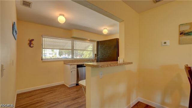 5249 Sunnybrook CT, Cape Coral, FL 33904