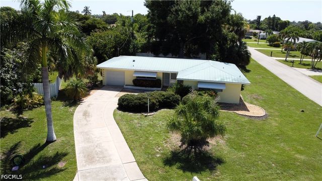 5249 Sunnybrook CT, Cape Coral, FL 33904