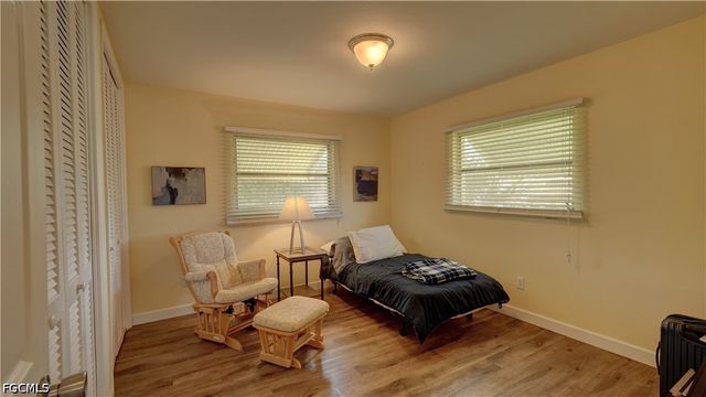 5249 Sunnybrook CT, Cape Coral, FL 33904