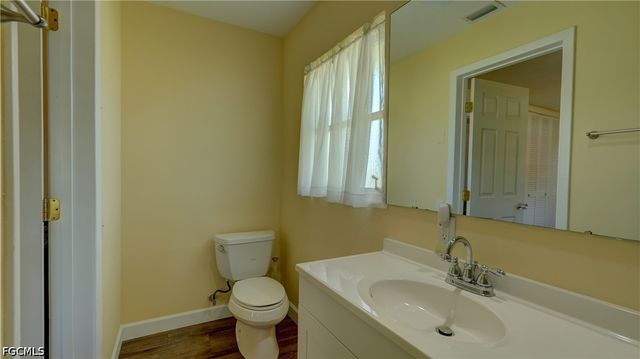 5249 Sunnybrook CT, Cape Coral, FL 33904