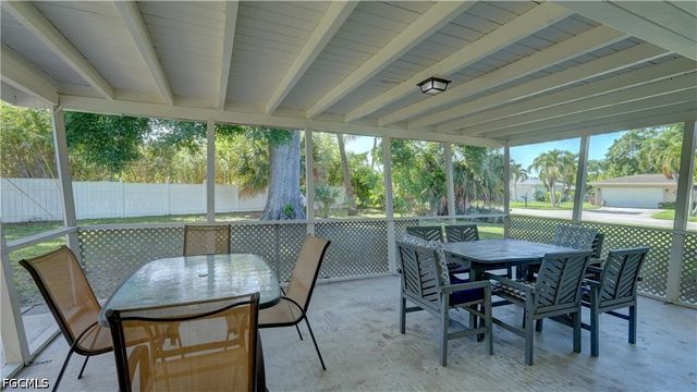 5249 Sunnybrook CT, Cape Coral, FL 33904