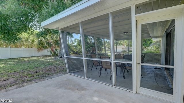 5249 Sunnybrook CT, Cape Coral, FL 33904