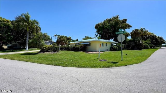 5249 Sunnybrook CT, Cape Coral, FL 33904