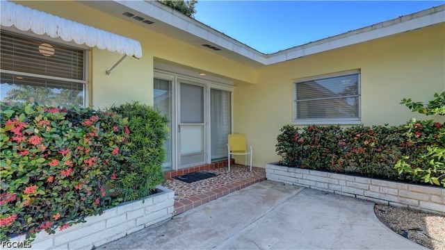 5249 Sunnybrook CT, Cape Coral, FL 33904