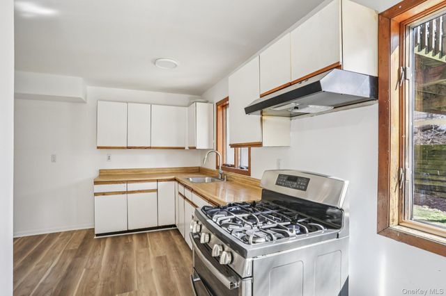 597 Saddle River Road, Chestnut Ridge, NY 10952