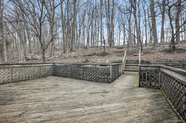 597 Saddle River Road, Chestnut Ridge, NY 10952