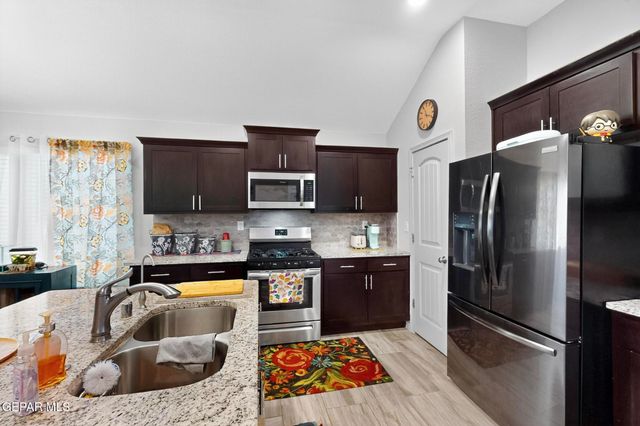 13087 EMERALD ISLE Street, El Paso, TX 79928