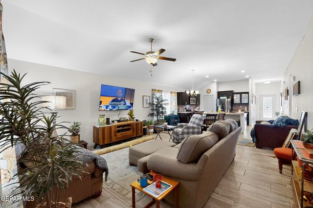 13087 EMERALD ISLE Street, El Paso, TX 79928