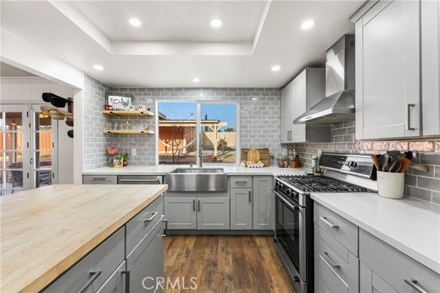 39443 162nd, Lake Los Angeles, CA 93591