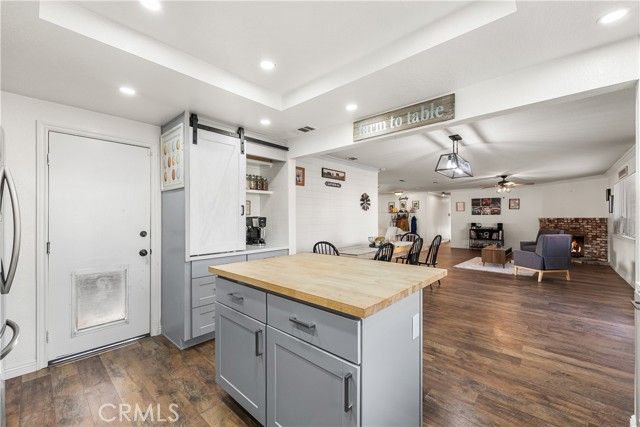 39443 162nd, Lake Los Angeles, CA 93591