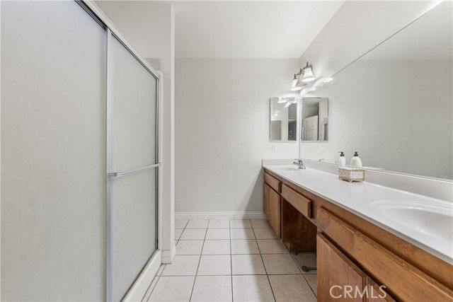 39443 162nd, Lake Los Angeles, CA 93591