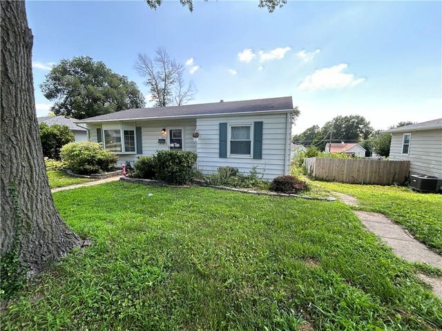 824 Garden Street, St Joseph, MO 64504