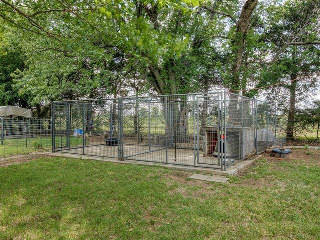 2305 NW 35th Pl, Newcastle, OK 73065