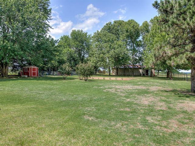 2305 NW 35th Pl, Newcastle, OK 73065