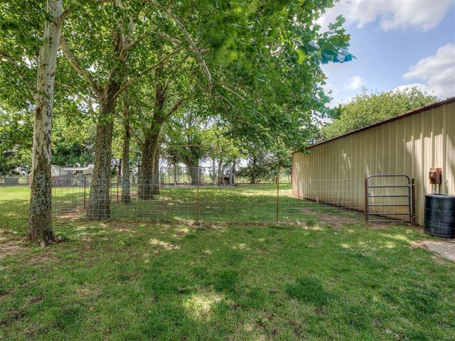 2305 NW 35th Pl, Newcastle, OK 73065