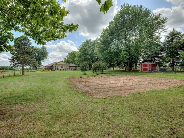 2305 NW 35th Pl, Newcastle, OK 73065