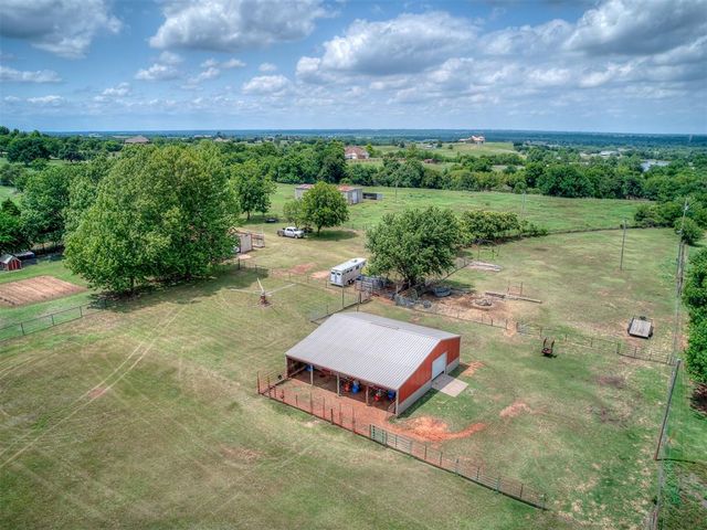 2305 NW 35th Pl, Newcastle, OK 73065